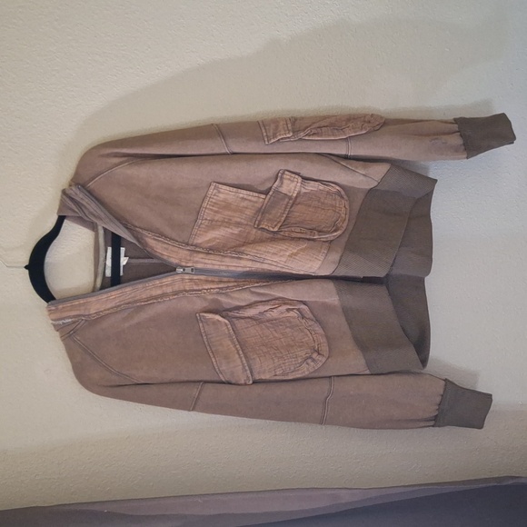 Cute jacket - Picture 1 of 2